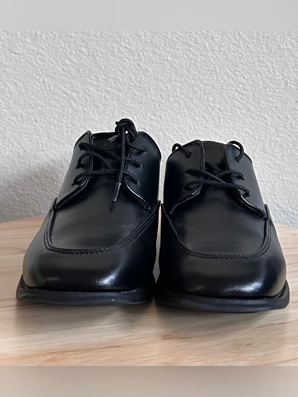 Sonoma Boys Black Lace-Up Dress Shoe size 2M